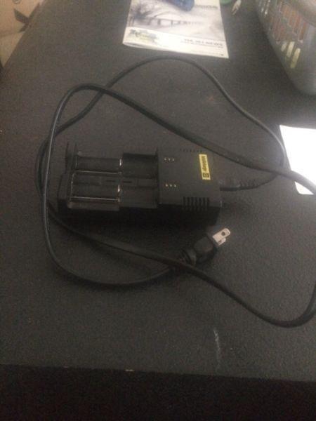 2 port battery charger (Intellicharger i2)