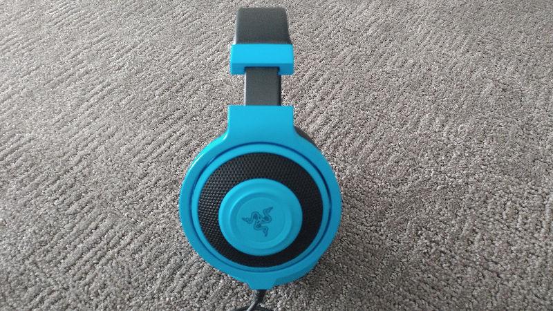 Razer Kraken Pro Neon Blue Gaming Headset