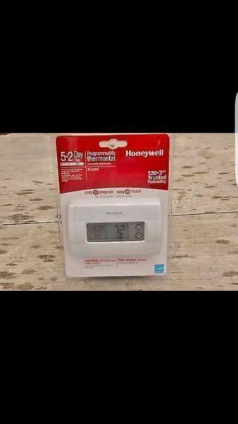 Fs: Never Used Honeywell Programmable Thermostat