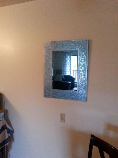 Wall mirror with sea glass look on trim