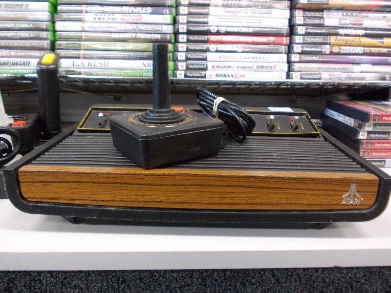 Atari 2600 Gaming Console @Cashopolis