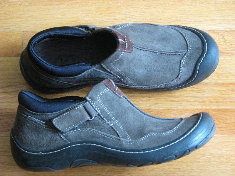 Privo by Clarks - Size 8