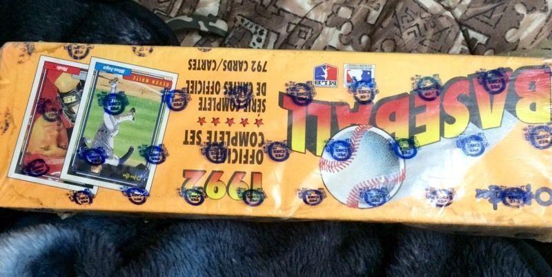 Sealed 1992 baseball cards