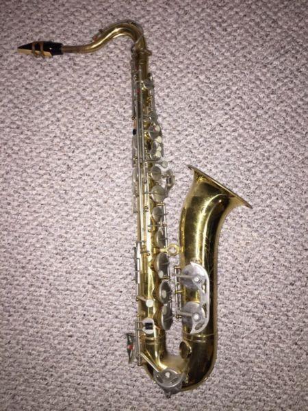 Saxophone Dolnet Bel Air Antique