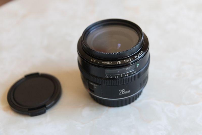 Canon EF 28mm/2.8 Pancake Lens