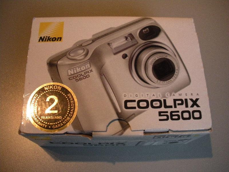 Nikon Coolpix 5600 Digital Camera