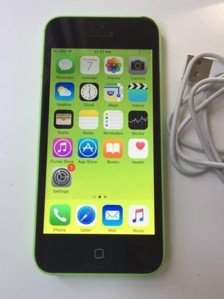 iPhone 5c Green in great condition!!