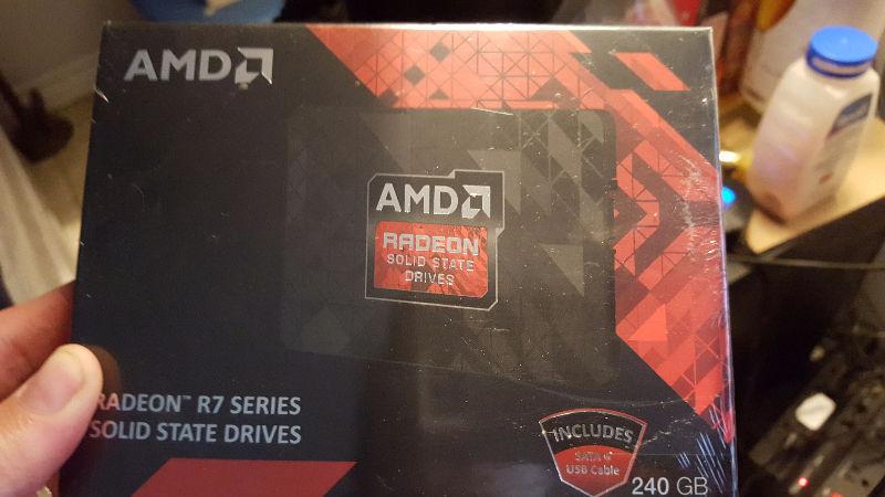 AMD RADEON SOLID STATE DRIVE 240 gb R7 series