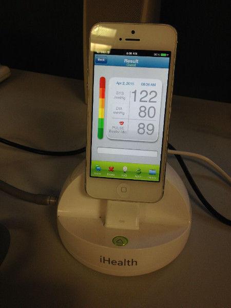 iHealth Blood Pressure Dock BP3 with Lightning adapter