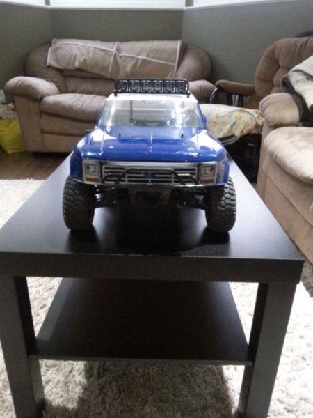 Losi short course 4x4 truck