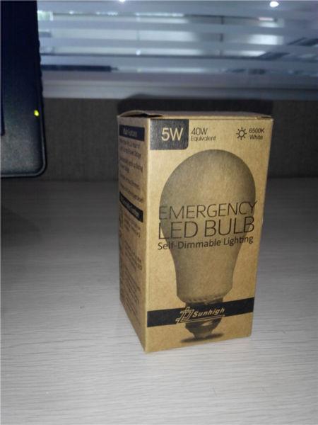 5W E26 Home Use Emergency LED Bulb, Dimmable & Rechargeable