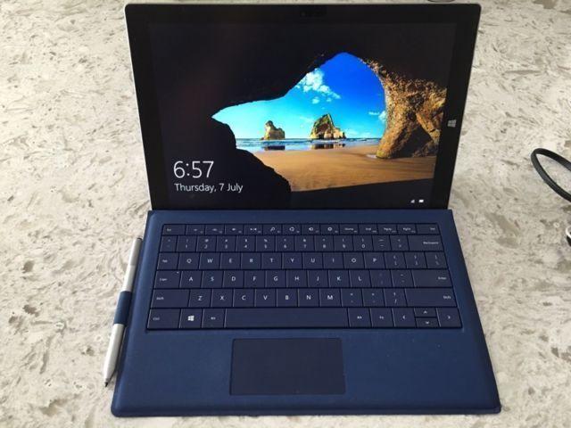 Microsoft Surface Pro 3 - 256GB SSD / Intel Core i7 / 8GB RAM