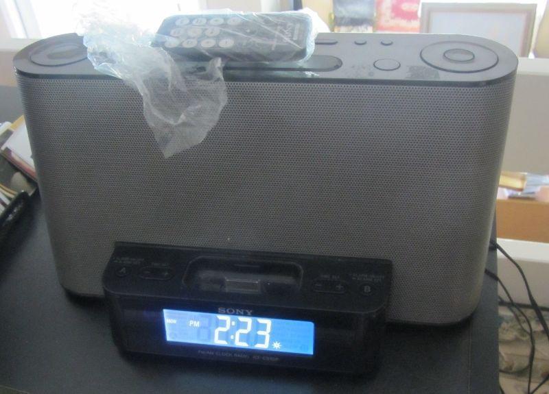 Sony clock radio Ipod docking system