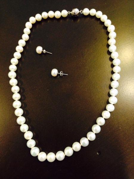 Pearl Necklace & Earrings way below appraisal (documented) NEW