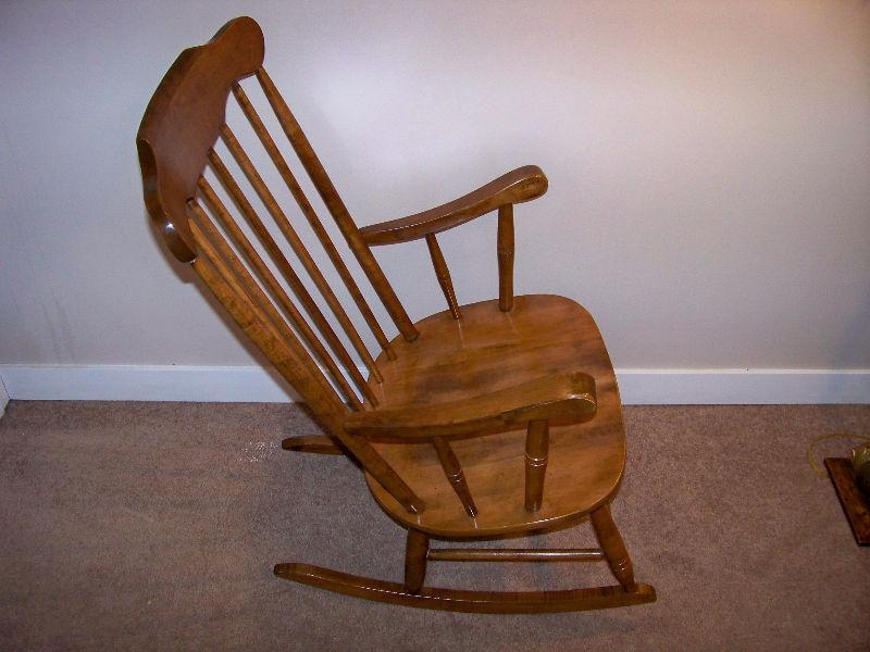 ROCKING CHAIR ***NOW FIRST $40 GETS IT***
