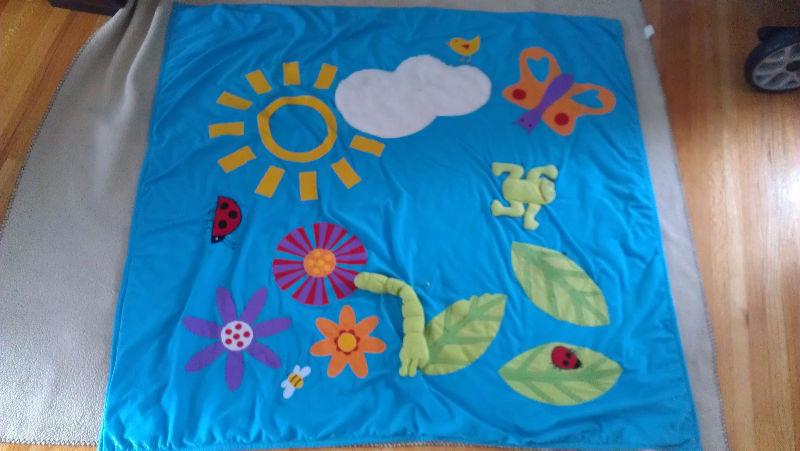 Baby play mat/blanket