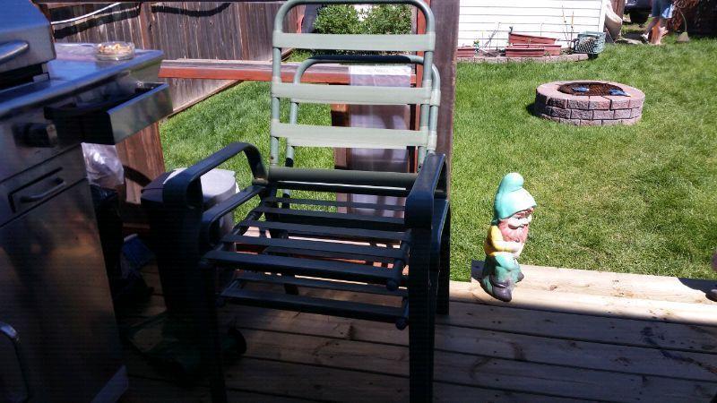 Patio table 6 chairs umbrella and cushions