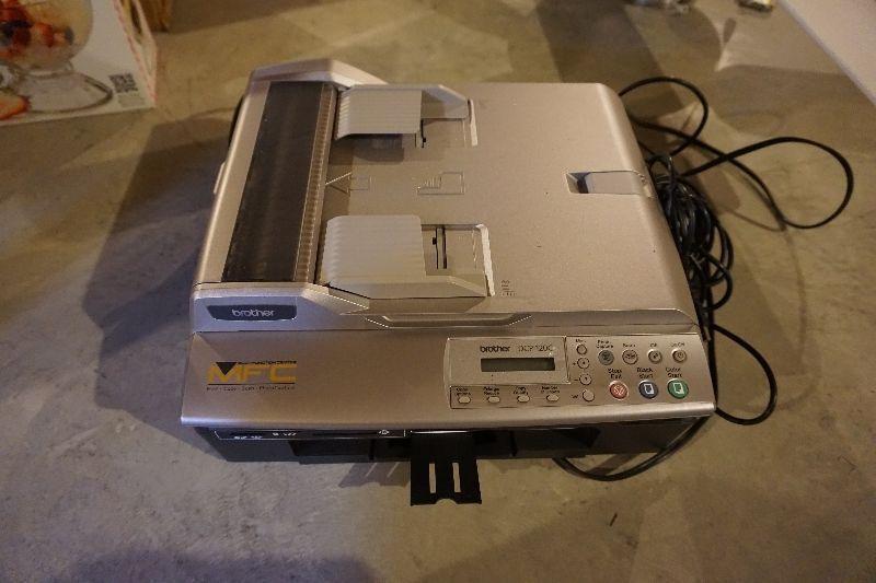 Brother DCP-120C Printer/Scanner/Copier