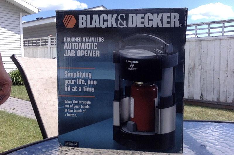 Automatic Jar Opener, Black & Decker LIDS OFF