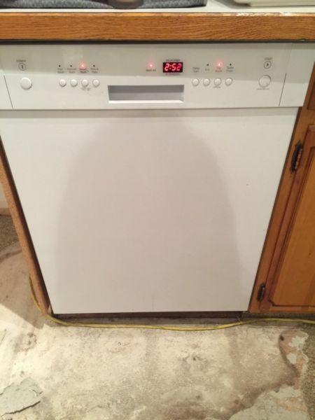 Wanted: Dishwasher / fridge $500 combo deal