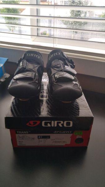 Giro- Black biking shoes Men's size 8