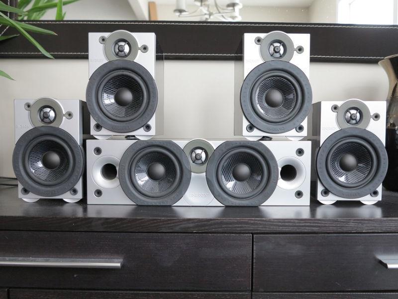 ♫ Energy Encore home theatre speakers (5) w/stands + sub ♫