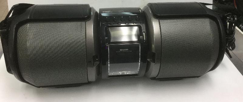 (SE) HIGH-POWER PORTABLE AUDIO SYSTEM /W DUAL SUBWOOFERS (32303)