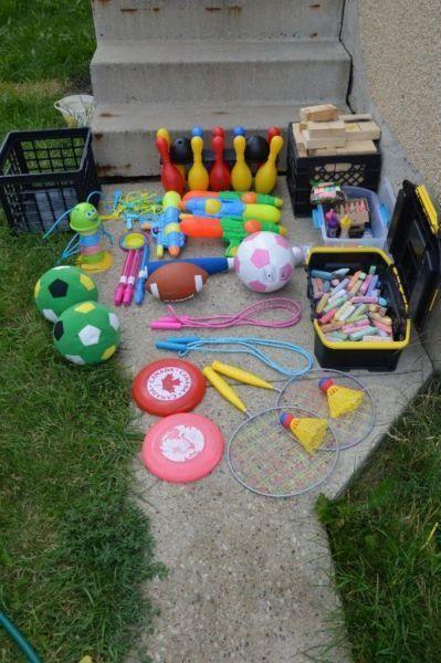 LOTS OF OUTDOOR TOYS