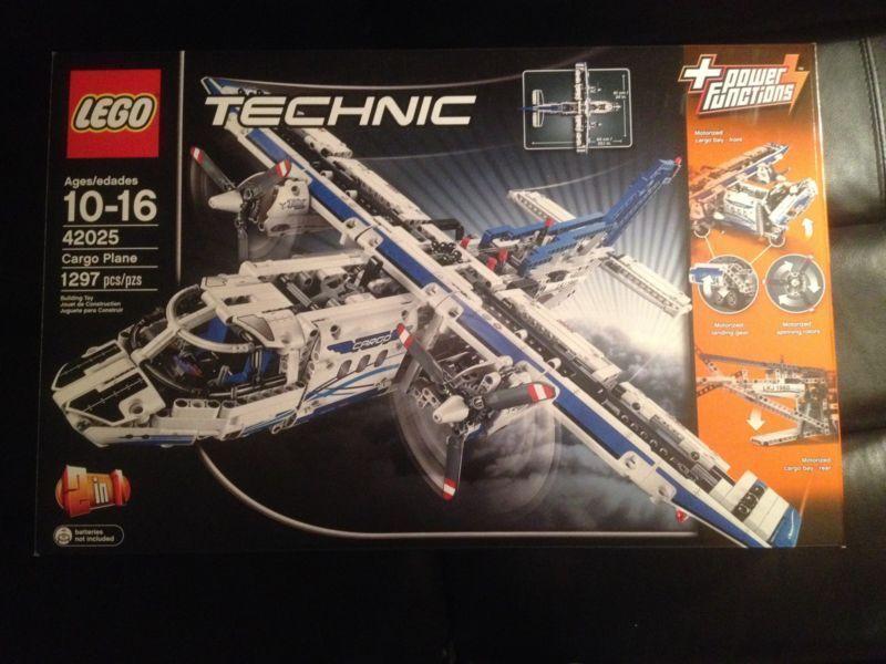 Lego technic cargo plane