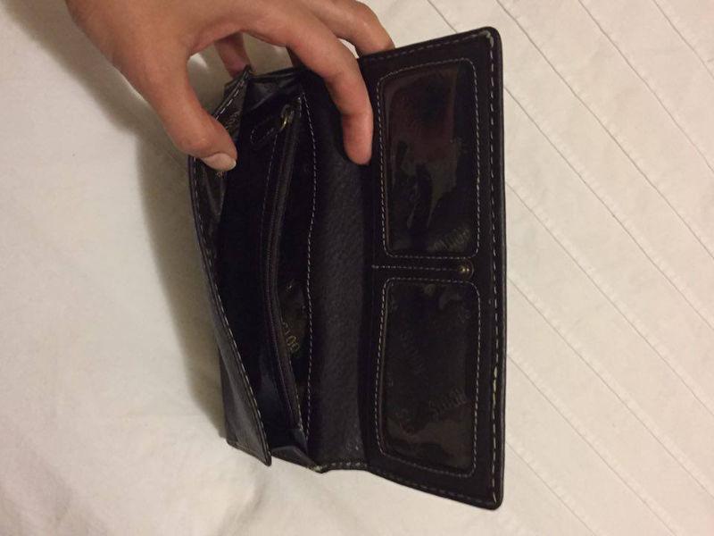 BRAND NEW LEATHER WALLET BY ' ROOTS ' FOR SALE