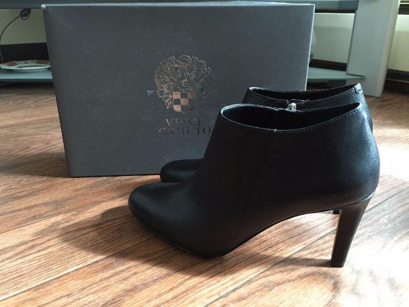BRAND BRAND NEW ' VINCE CAMUTO ' Corra Leather Shooties FOR
