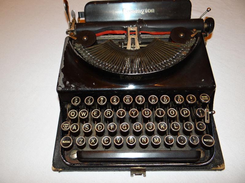 Antique Envoy Remington Typewriter