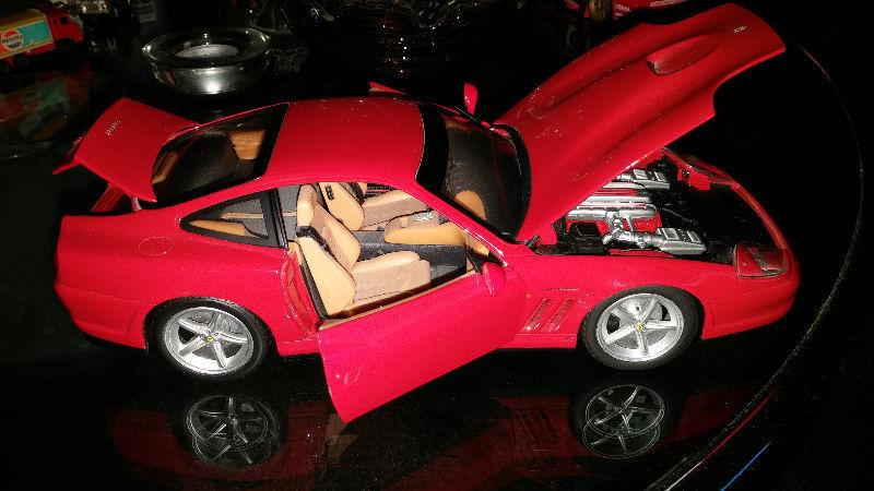 Hot Wheels 100% Collectable Ferrari 575 MM 1:18 Die Cast