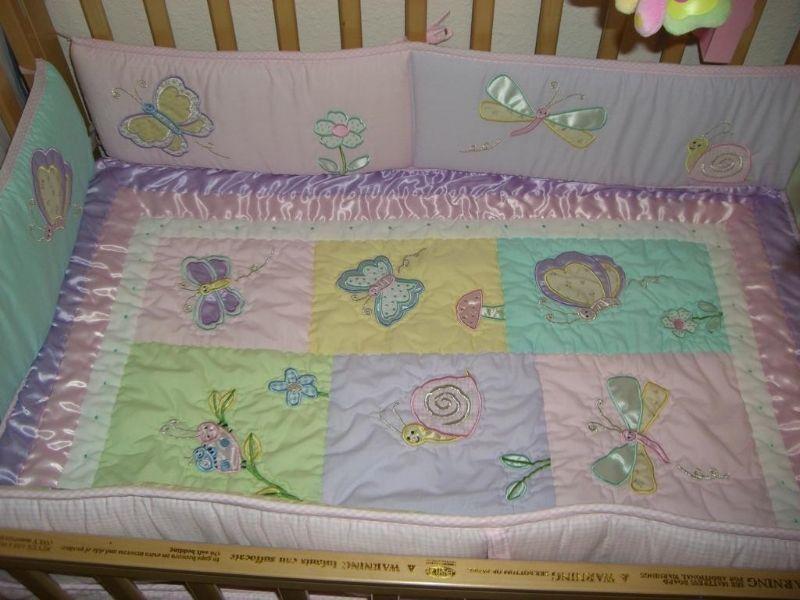 3 Piece Crib Bedding Set AND Matching Musical Mobile-Girls