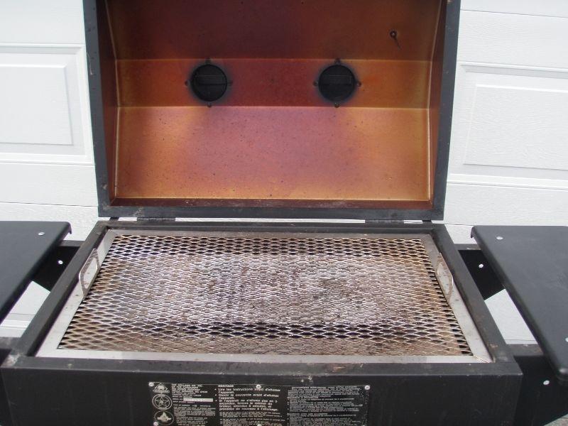 HOLLAND OUTDOOR GRILL