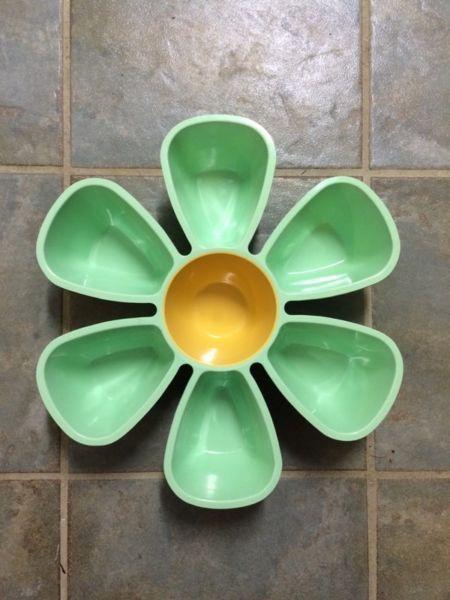 Funky Flower Plastic Containers