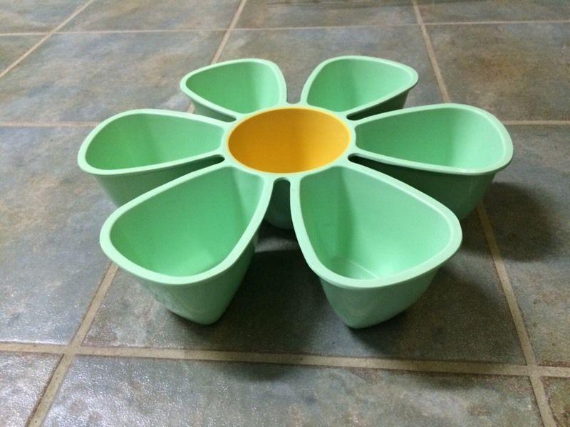 Funky Flower Plastic Containers