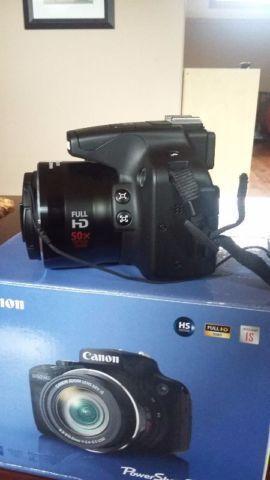 Canon PowerShot SX50 HS ( 50x Optical Zoom )