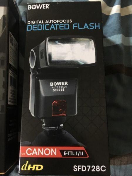 DSLR camera strap and canon flash