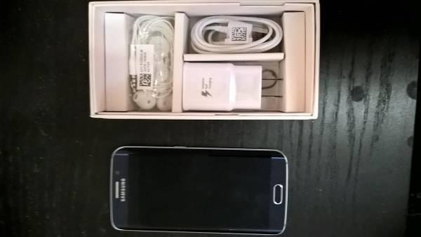 Unlocked 128GB Samsung Galaxy S6 Edge Smartphone Black