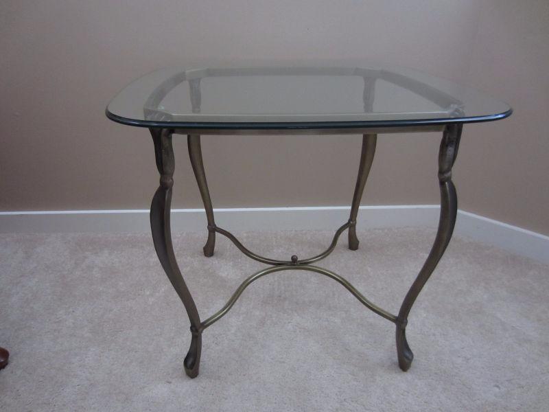 Hammary Furniture Glass / Metal Square End Table