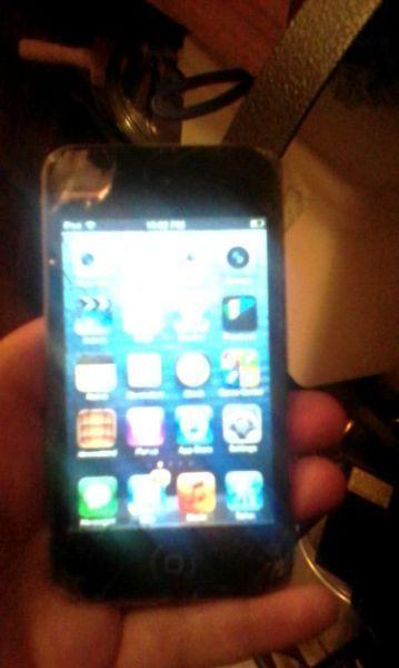 Wanted: Ipod touch 4th gen works fine read description