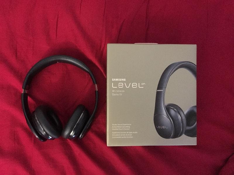 Awesome Sound Samsung LevelOn Pro Bluetooth Headphones