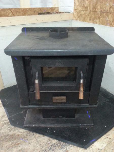 Wood burning stove & stove pipe combo, w/ glass on door~