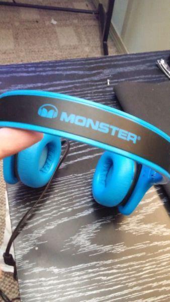 Monster DNA headphones