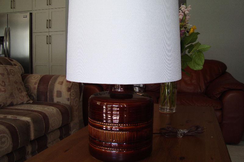 2 ceramic table lamps with white linen shades