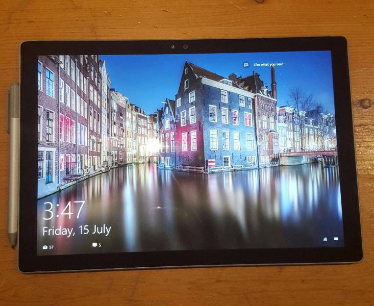 Surface Pro 4( intel i5, 128gb SSD, 4g RAM)
