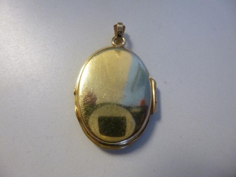 10K Gold Italian Locket 8.5g