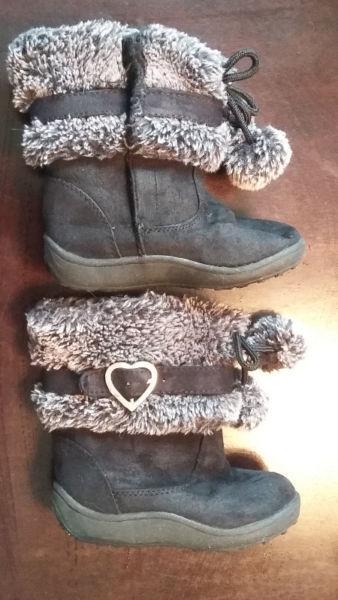 Assorted Toddler Girl Black Spring/Fall Boots in Size 8