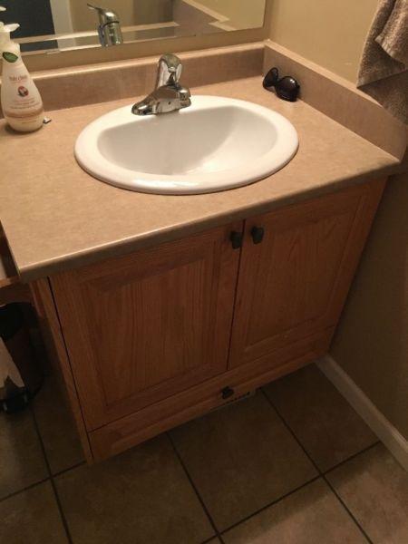 Single oak bathroom cabinet with sink